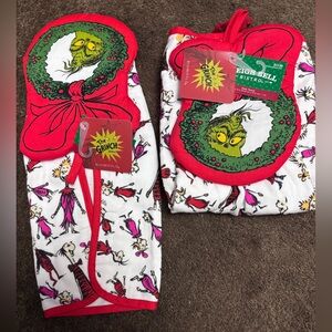 Dr Seuss‎ The Grinch Christmas Dish Towels 2 Pack Leigh Bell Bistro Bioworld Red